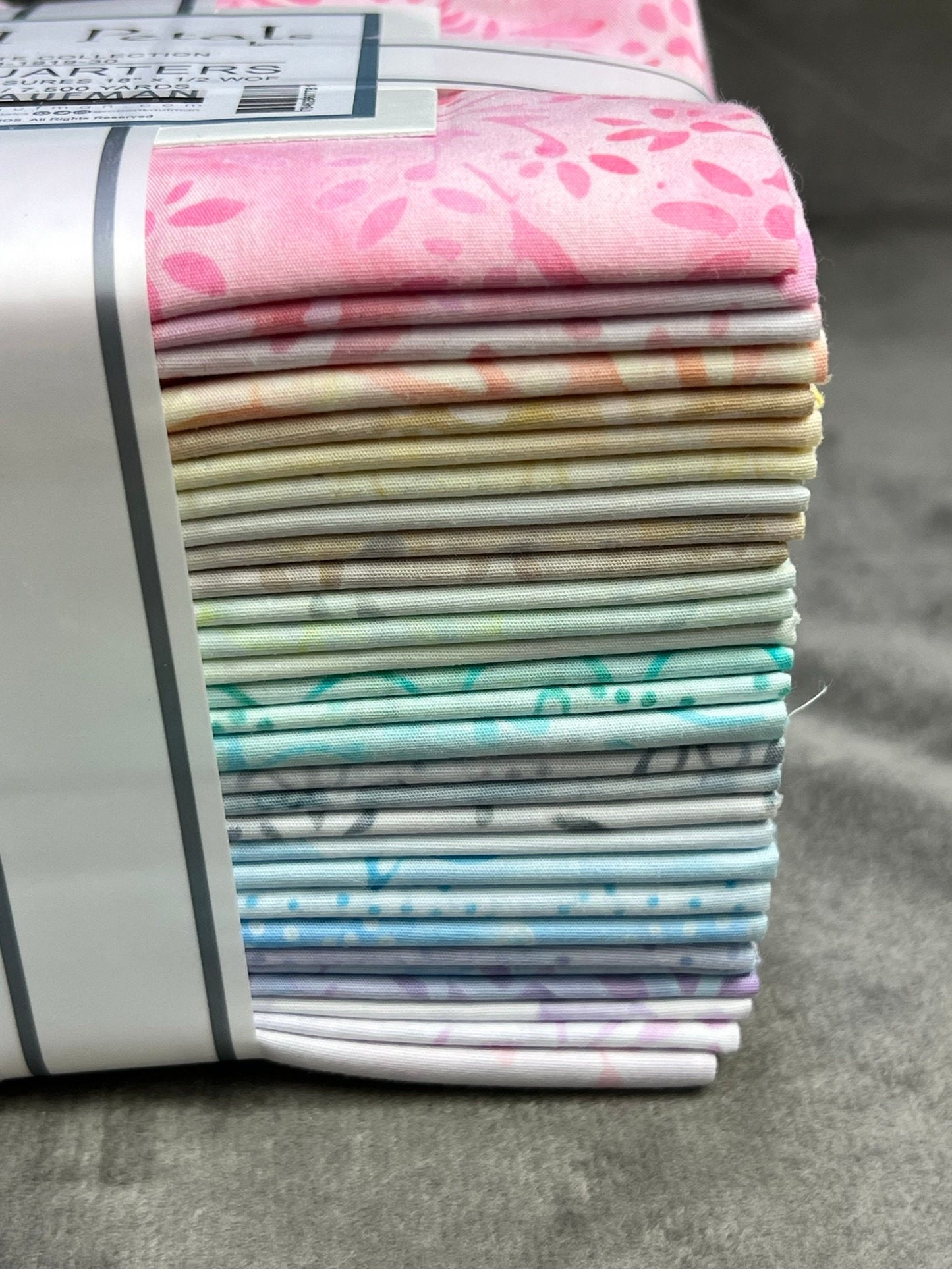 Kaufman - Artisan Batiks - Fat Quarter Bundle - Pastel Petals